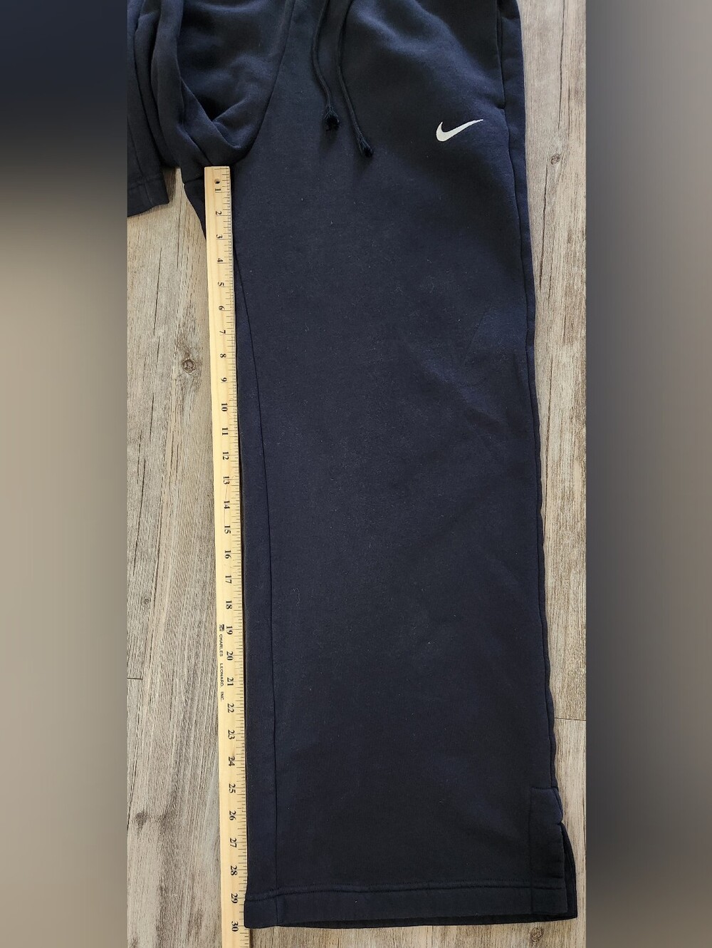 Nike Phoenix Fleece Sweatpants Women’s Large Wide Leg Black drawstring. - Picture 6 of 7